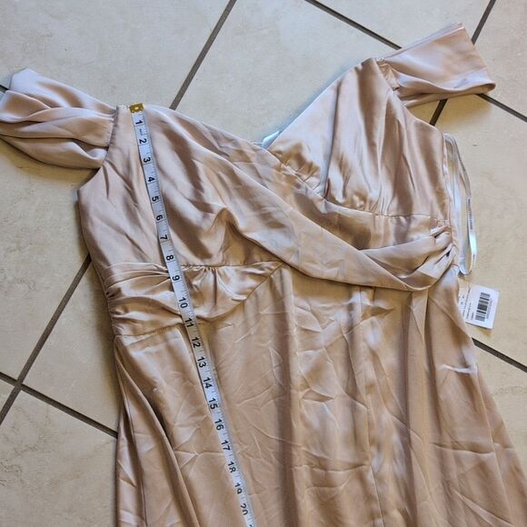 NWT Dessy Collection Off Shoulder Satin Maxi Dress Champagne Cream Color Size 18 - Picture 6 of 15